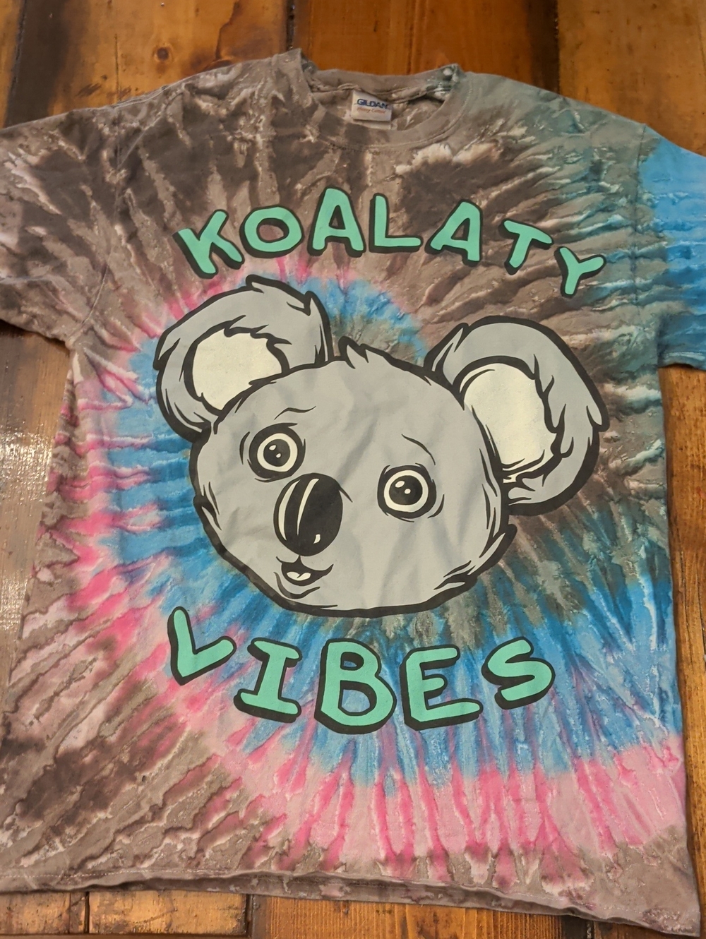 Tie-dye Screen print Tee "Koalaty Vibes" - Size Medium